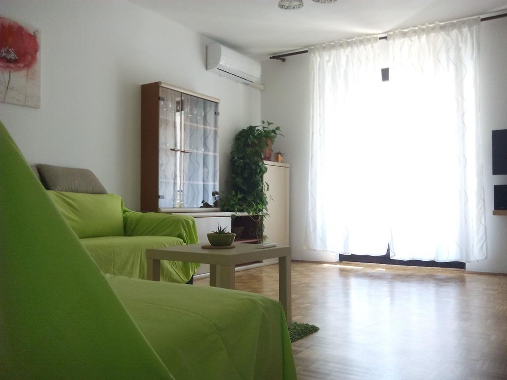 Apartment Irene พูลา ภายนอก รูปภาพ