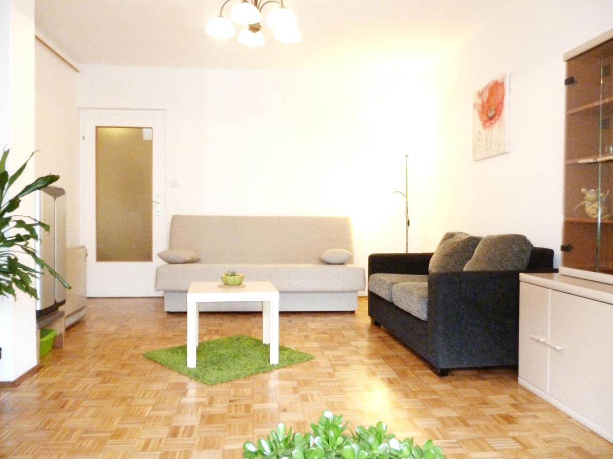 Apartment Irene พูลา ภายนอก รูปภาพ