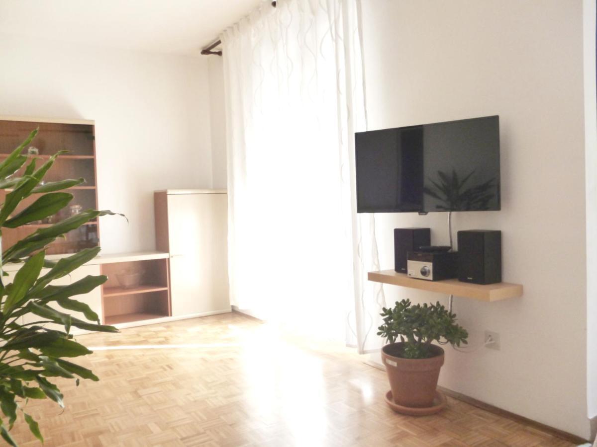 Apartment Irene พูลา ภายนอก รูปภาพ